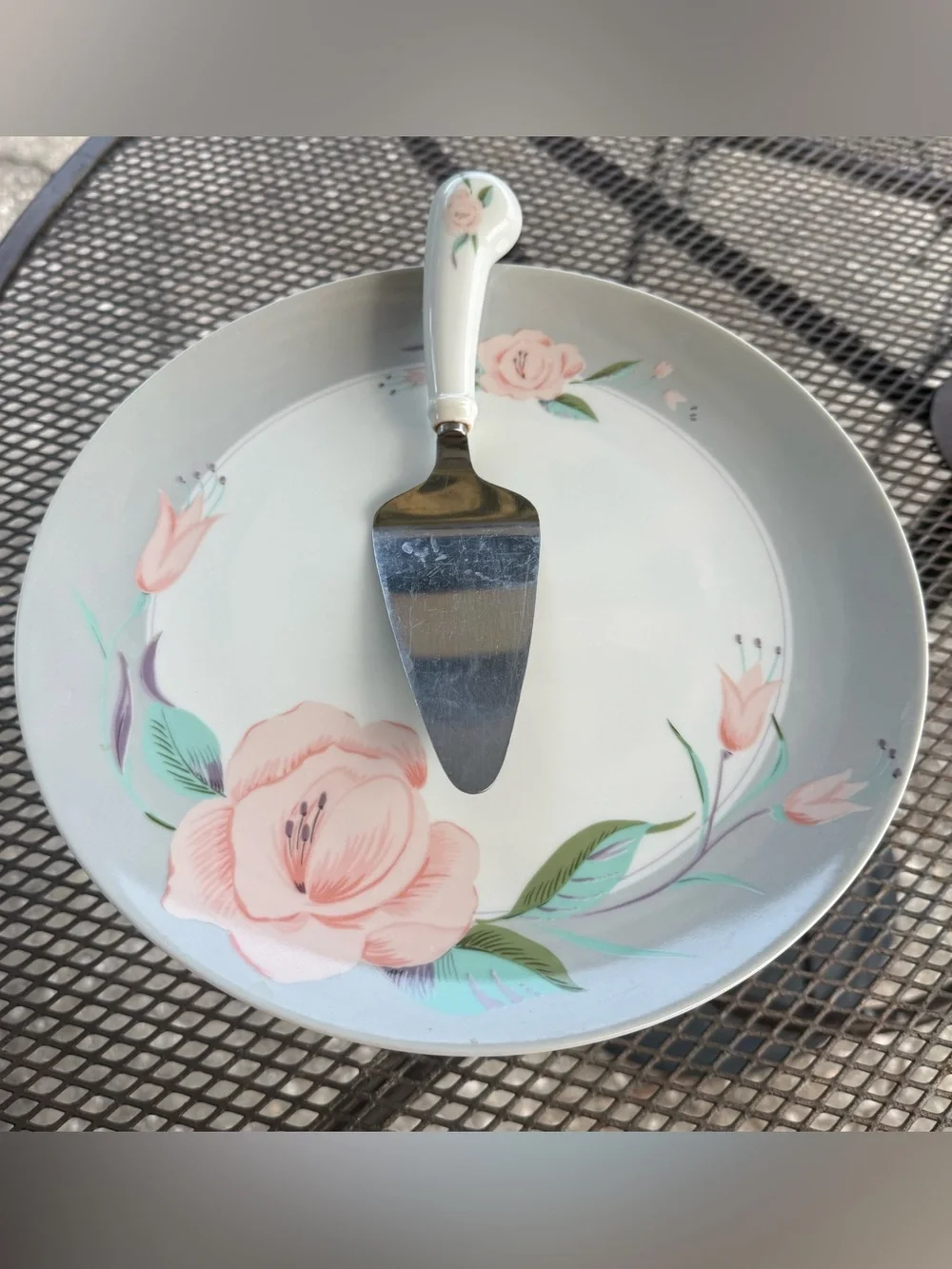 SALTERA China Victorian Rose Cake Plate Stand Knife Original Design Japan 1985